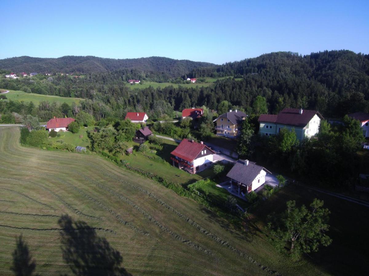 B&B Cerne Polhov Gradec Экстерьер фото