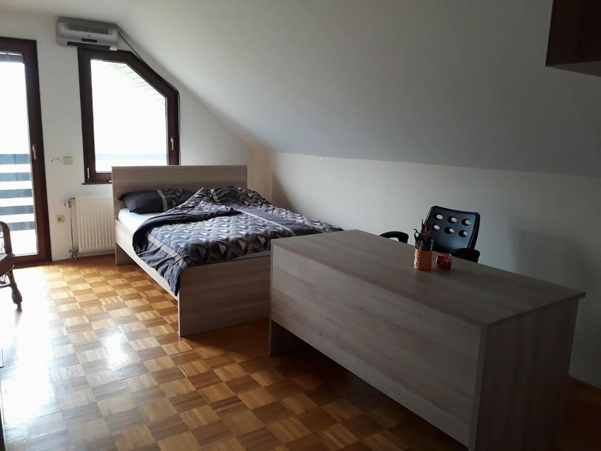 B&B Cerne Polhov Gradec Экстерьер фото